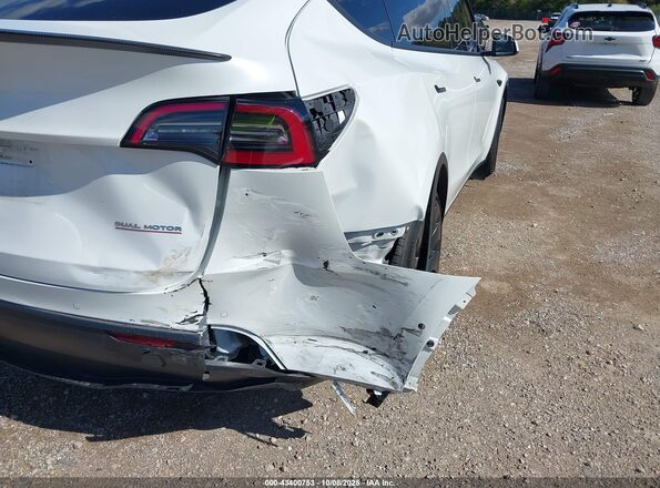 7SAYGDEF0NF574757 2022 TESLA MODEL Y White Widok z przodu