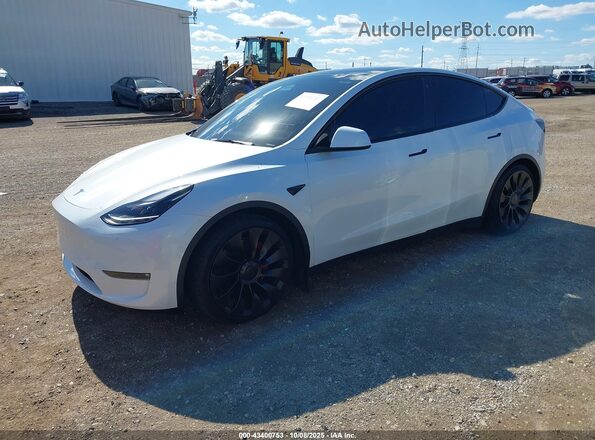 7SAYGDEF0NF574757 2022 TESLA MODEL Y White Przód lewy