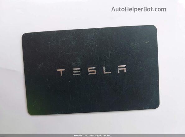 7SAYGDEF1NF339915 2022 TESLA MODEL Y White Вид панелі приладів