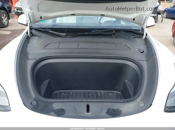 7SAYGDEF1NF339915 2022 TESLA MODEL Y White Вид ззаду