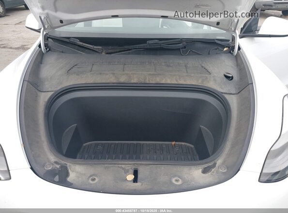 7SAYGDEF1NF406965 2022 TESLA MODEL Y White Вид ззаду