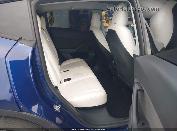 7SAYGDEF2NF524037 2022 TESLA MODEL Y Blue VIN sticker view