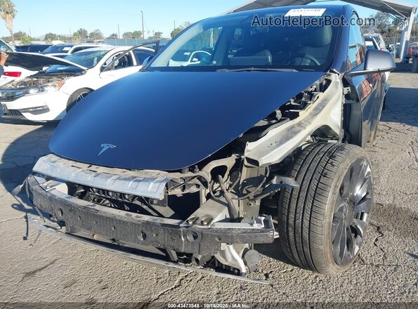 7SAYGDEF3NF405901 2022 TESLA MODEL Y Gray Вид спереду