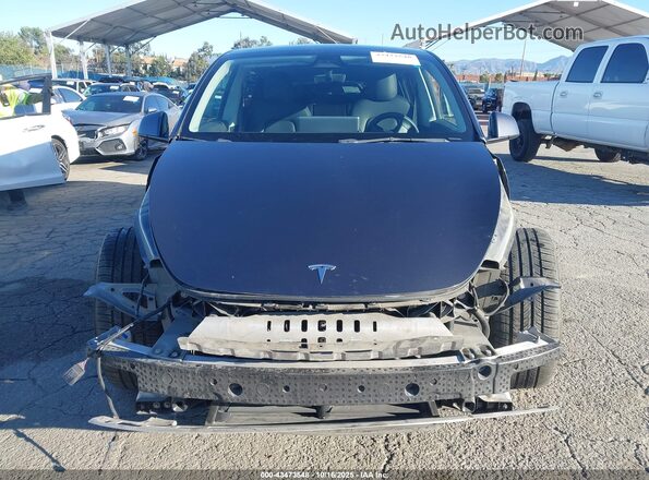 7SAYGDEF3NF405901 2022 TESLA MODEL Y Gray Вид задньої частини салону