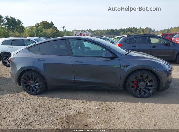 7SAYGDEF4NF461944 2022 TESLA MODEL Y Gray უკანა სალონის ხედი