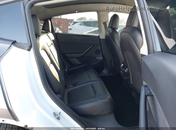 7SAYGDEF6NF511484 2022 TESLA MODEL Y Gray VIN կոդի պիտակի տեսք