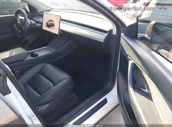 7SAYGDEF6NF511484 2022 TESLA MODEL Y Gray Սալոնի դիմացի տեսք