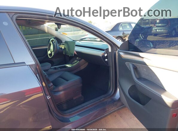 7SAYGDEF6NF552908 2022 TESLA MODEL Y Серый 