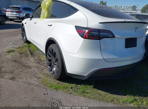 7SAYGDEF6RF112421 2024 TESLA MODEL Y White Trasero izquierdo
