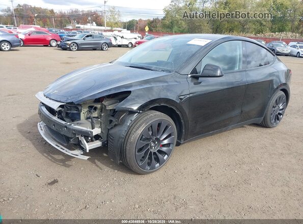 7SAYGDEF6SA351549 2025 TESLA MODEL Y Black Vista tres cuartos delantera izquierda