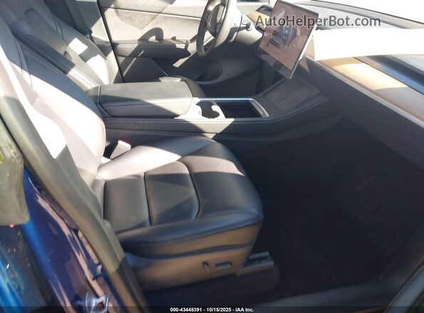 7SAYGDEF7NF374796 2022 TESLA MODEL Y Dark Blue წინა სალონის ხედი