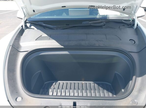 7SAYGDEF8NF569418 2022 TESLA MODEL Y White Rear view