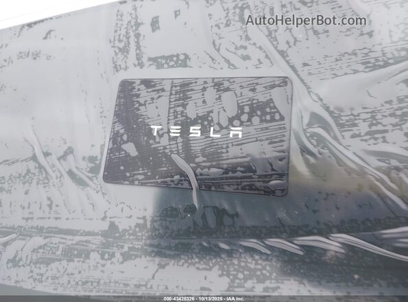7SAYGDEFXNF495516 2022 TESLA MODEL Y Gray Առջևի վահանակի տեսք