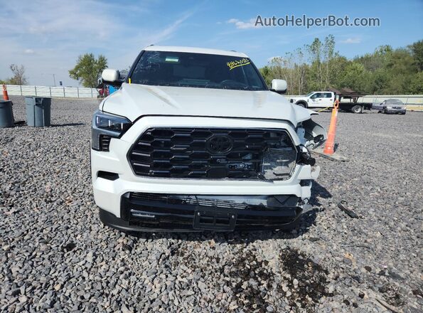 7SVAAABA1RX042426 2024 TOYOTA SEQUOIA White Դիմացի տեսք
