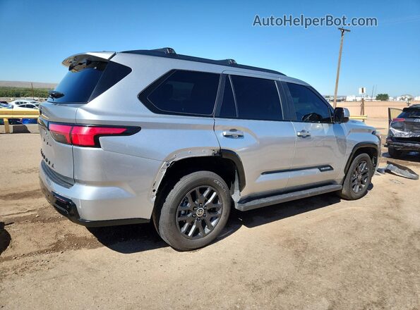 7SVAAABA2RX035422 2024 TOYOTA SEQUOIA Silver Tył prawy