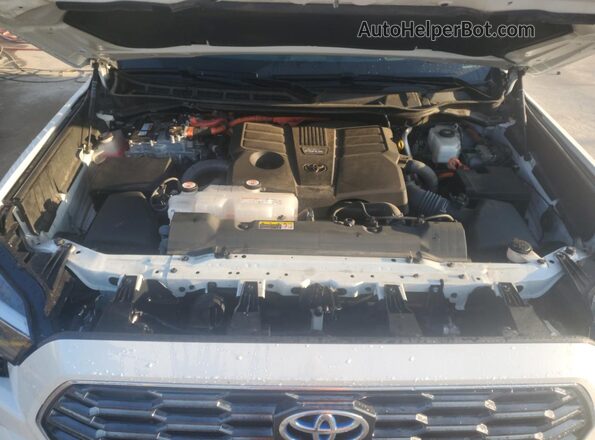 7SVAAABA3PX011546 2023 TOYOTA SEQUOIA White ძრავის განყოფილების ხედი