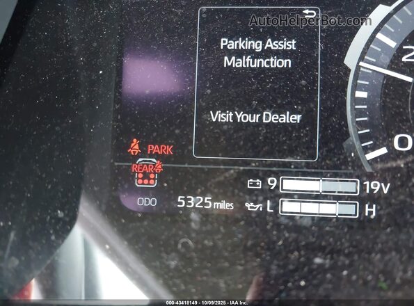 7SVAAABA3SX057385 2025 TOYOTA SEQUOIA Silver 