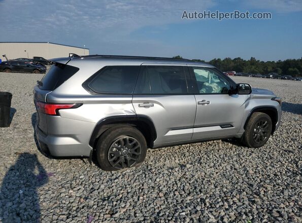 7SVAAABA6PX015901 2023 TOYOTA SEQUOIA Серебряный Задняя правая четверть