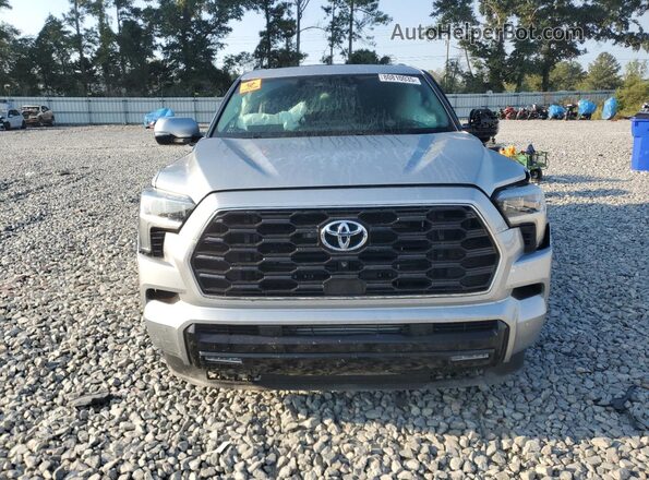 7SVAAABA6PX015901 2023 TOYOTA SEQUOIA Серебряный Вид спереди