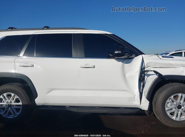 7SVAAABA6SX072253 2025 TOYOTA SEQUOIA White Widok wnętrza z tyłu