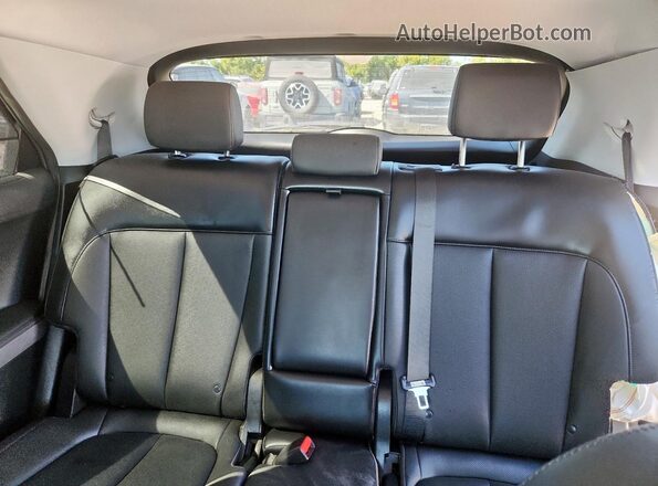 7YAKR4DA3SY010124 2025 HYUNDAI IONIQ Black Rear seats view