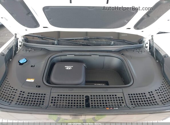 7YAMUFS3XTY006581 2026 HYUNDAI IONIQ 9 White Հետևի տեսք