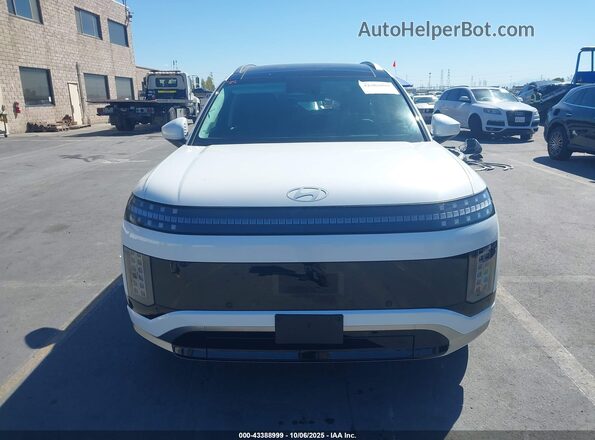7YAMYFS59TY003693 2026 HYUNDAI IONIQ 9 White Vista interior trasera