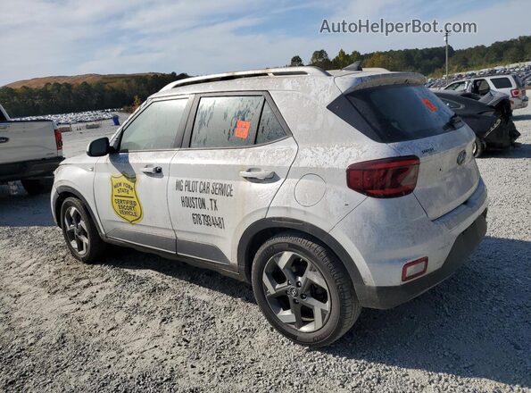 KMHRC8A36MU120465 2021 HYUNDAI VENUE White Trasero derecho