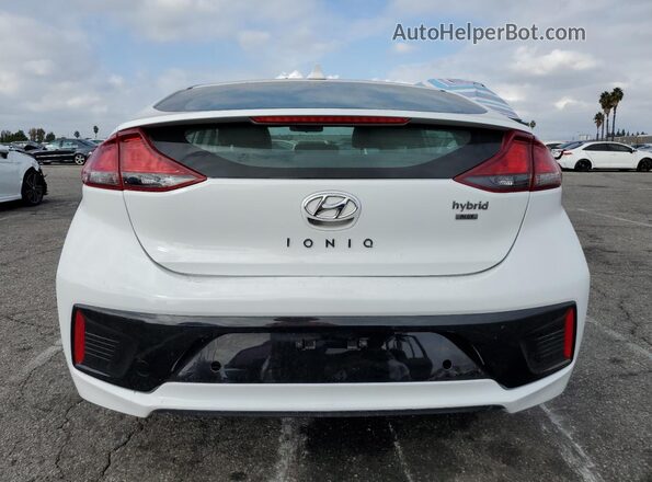 KMHC65LC5KU179366 2019 HYUNDAI IONIQ Белый Вид салона спереди