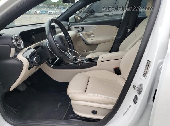 WDD3G4EB5LW042472 2020 MERCEDES-BENZ A White Dashboard view