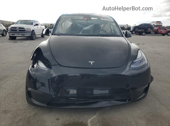 7SAYGDEF8RF041531 2024 TESLA MODEL Y Черный Вид сзади