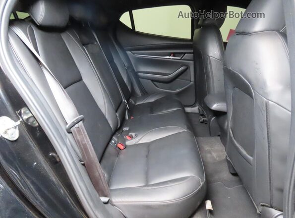JM1BPAKL7M1336164 2021 MAZDA 3 Черный Вид салона спереди