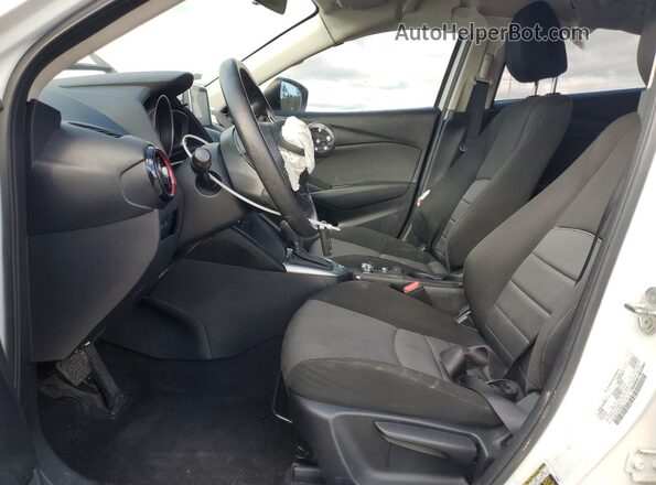 JM1DKDB72H0166559 2017 MAZDA CX-3 White Vista del salpicadero
