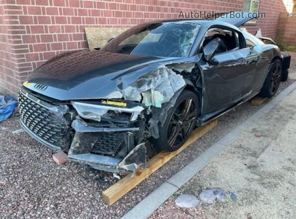 WUAKBAFX0L7900411 2020 AUDI R8 Gray Tył prawy