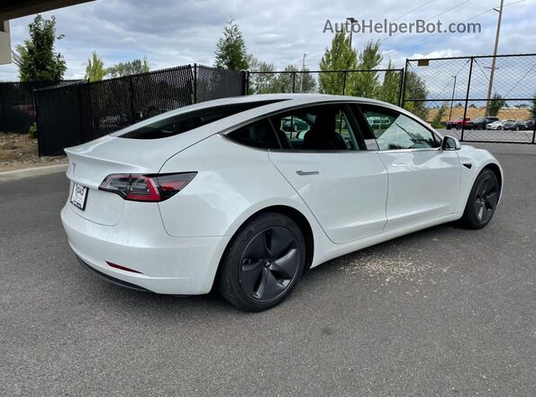 5YJ3E1EA6LF804430 2020 TESLA MODEL Белый Вид спереди