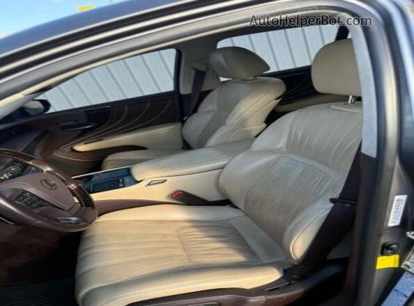 JTHD51GF2L5007508 2020 LEXUS LS Gray VIN կոդի պիտակի տեսք