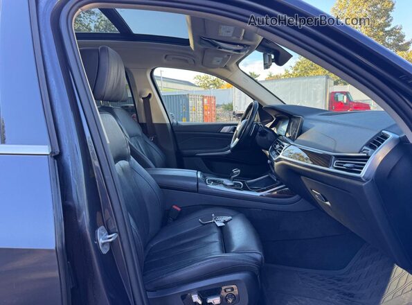 5UXCW2C09L9B38625 2020 BMW X7 Black 