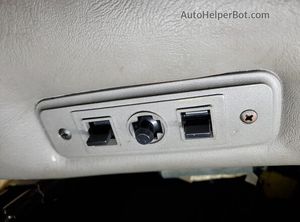 1GCWGAFP2L1272581 2020 CHEVROLET EXPRESS White 360 interior view