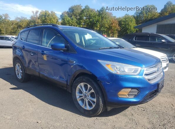 1FMCU9GD2HUD50101 2017 FORD ESCAPE Blue Widok z przodu