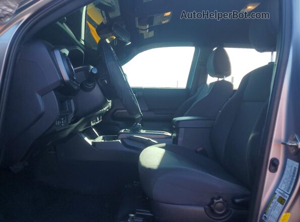 5TFAZ5CN6KX078162 2019 TOYOTA LE Silver 