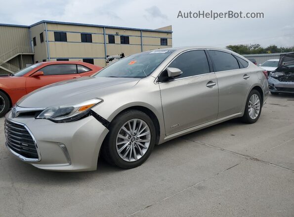 4T1BD1EB5JU060438 2018 TOYOTA AVALON Silver 