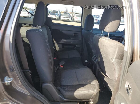 JA4AD2A33KZ026291 2019 MITSUBISHI OUTLANDER Gray Rear interior view