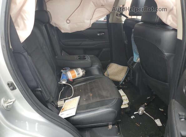 JA4AD3A31LZ039967 2020 MITSUBISHI OUTLANDER Silver უკანა სალონის ხედი