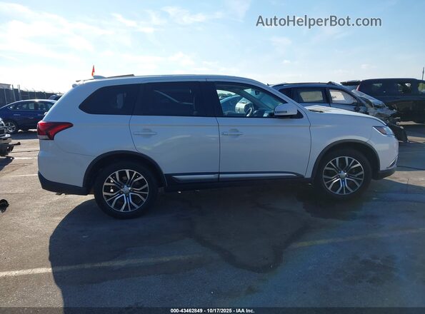 JA4AD3A34JZ033044 2018 MITSUBISHI OUTLANDER White Панорамний вид салону 360°