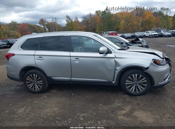JA4AD3A36LZ030889 2020 MITSUBISHI OUTLANDER Silver Rear interior view