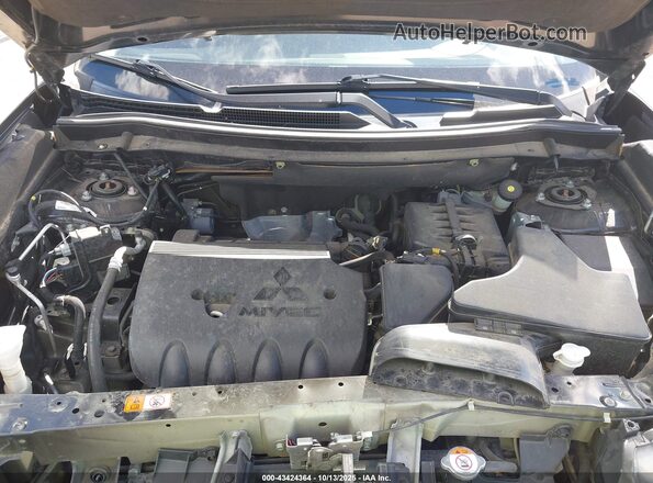 JA4AD3A37LZ020064 2020 MITSUBISHI OUTLANDER Black Հետևի տեսք