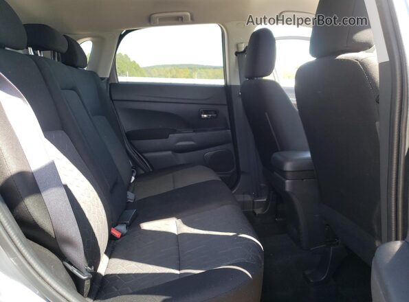 JA4APUAU2MU035804 2021 MITSUBISHI OUTLANDER Gray Вид задньої частини салону