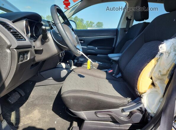JA4APVAU6MU017294 2021 MITSUBISHI OUTLANDER Серебряный 