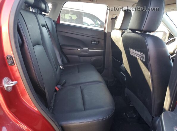 JA4AR4AW2JU008657 2018 MITSUBISHI OUTLANDER Red 