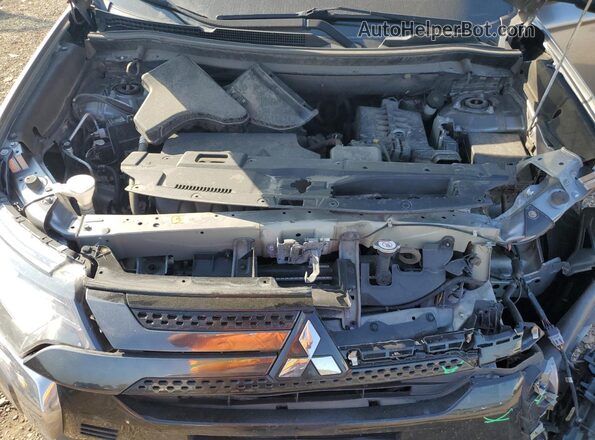 JA4AZ3A38LZ037571 2020 MITSUBISHI OUTLANDER Silver Вид підкапотного простору